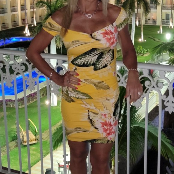 Guess Floral Off The Shoulder Dress - Picture 5 of 5